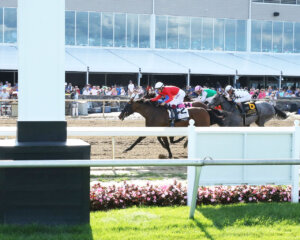 Chatalas wins the Indiana Oaks at Horseshoe Indianapolis