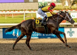 Smoken Wicked wins at Fair Grounds.