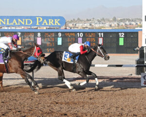 Take Charge Tom wins the Riley Allison Derby at Sunland Park with Remembering Big Jim close behind in second. 