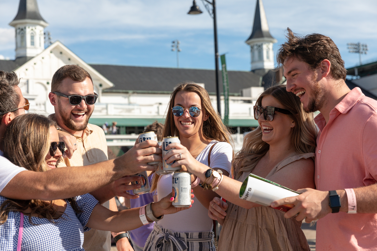 Twilight Thursdays | September Meet | Events | Churchill Downs